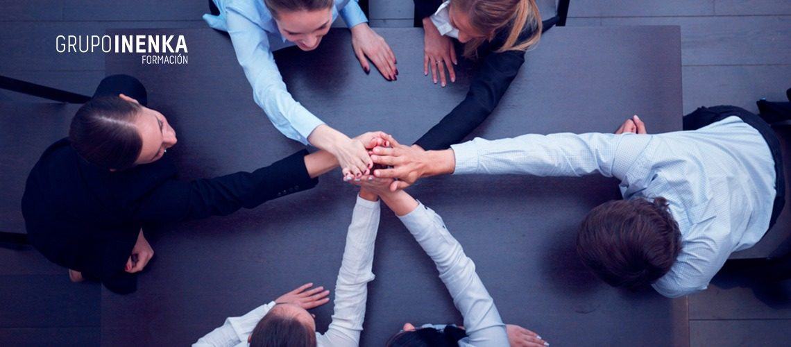 Descubre la cohesión de grupo y cómo desarrollarla entre los miembros de un equipo de trabajo